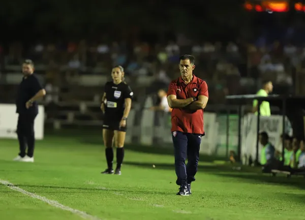 Cerro Porteño consiguió ganar por 4-1 a Guaireña con un jugador menos en la cancha.