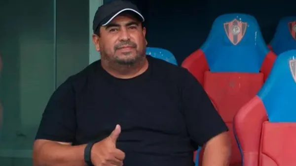 El adiestrador paraguayo dejó el cargo tras una decisión familiar