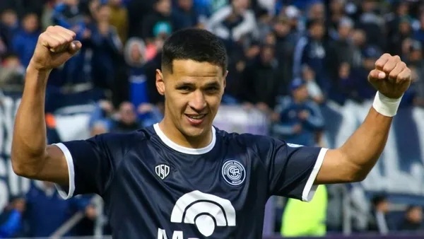 El delantero paraguayo Alex Arce volvió a anotar en un clave partido de su equipo.