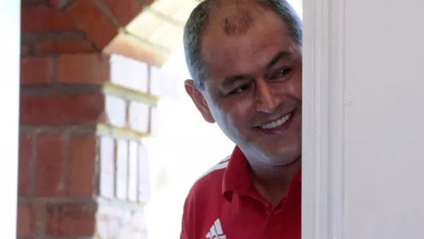 El entrenador que vuelve a estar en el ruido del fútbol paraguayo