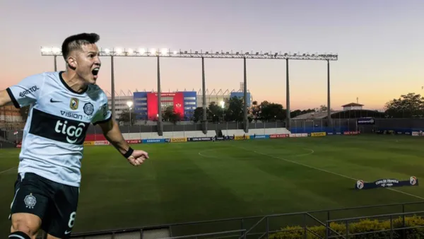 Hugo Quintana gritando un gol con la camiseta de Olimpia
