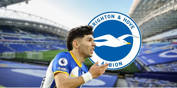 Julio Enciso celebrando un gol con la camiseta del Brighton en la Premier League