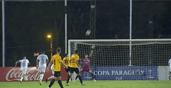 La nueva figura juvenil de Guaraní hizo uno de los mejores goles de la Copa Paraguay.