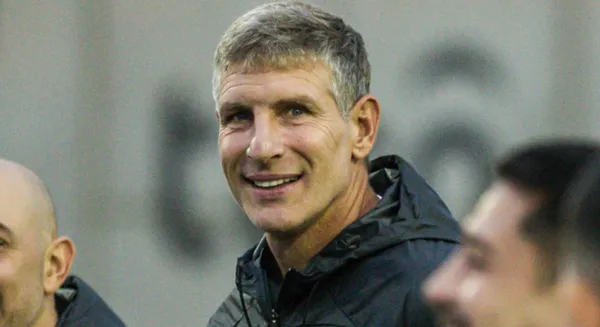 Palermo subió a un jugador de las inferiores para entrenar con el primer equipo del Decano.
