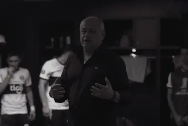 A pesar de las múltiples críticas de los hinchas, Francisco Arce quiere que siga en el plantel.