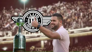 Ariel Galeano celebrando una victoria como estratega de Libertad