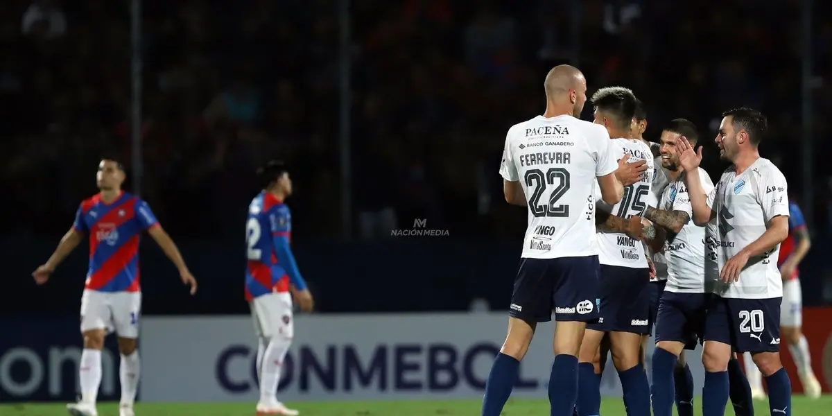 Cerro Porteño pasa vergüenza de local ante Bolívar en Copa Libertadores y así reacciona el DT.