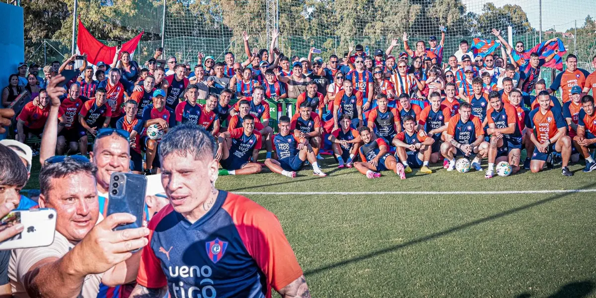 Cerro Porteño y su gente, en Málaga