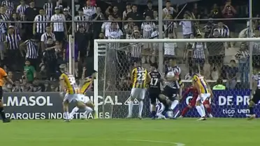 Con polémica incluida, el gumarelo venció al auriazul