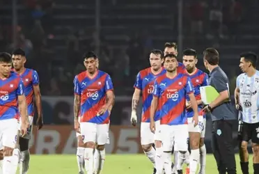 Contados futbolistas se salvan de las críticas de la hinchada azulgrana tras el mal momento.