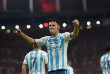 El 10 de la Academia sigue en el ruido en sus últimos partidos con la albiceleste