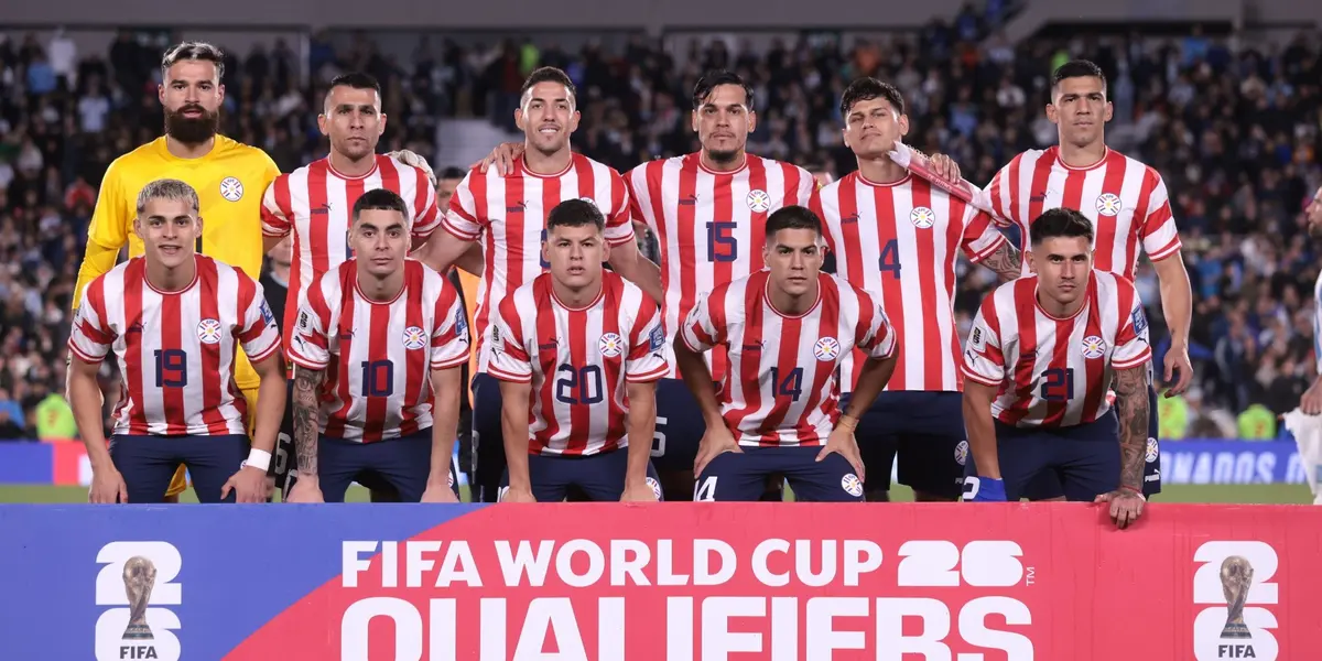 El arquero argentino cambió su camiseta con uno de la selección paraguaya.
