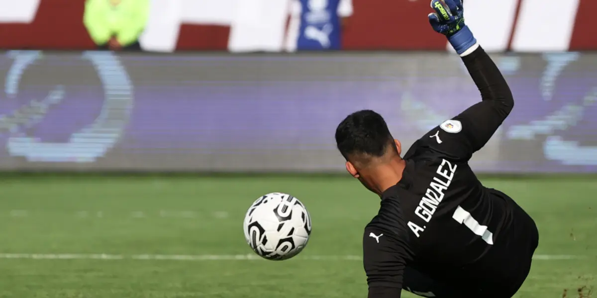 El arquero de Paraguay asombró con las estadísticas que dejó tras el partido con Argentina.