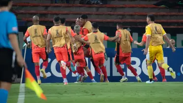 El arquero paraguayo recibió tres goles en la noche colombiana