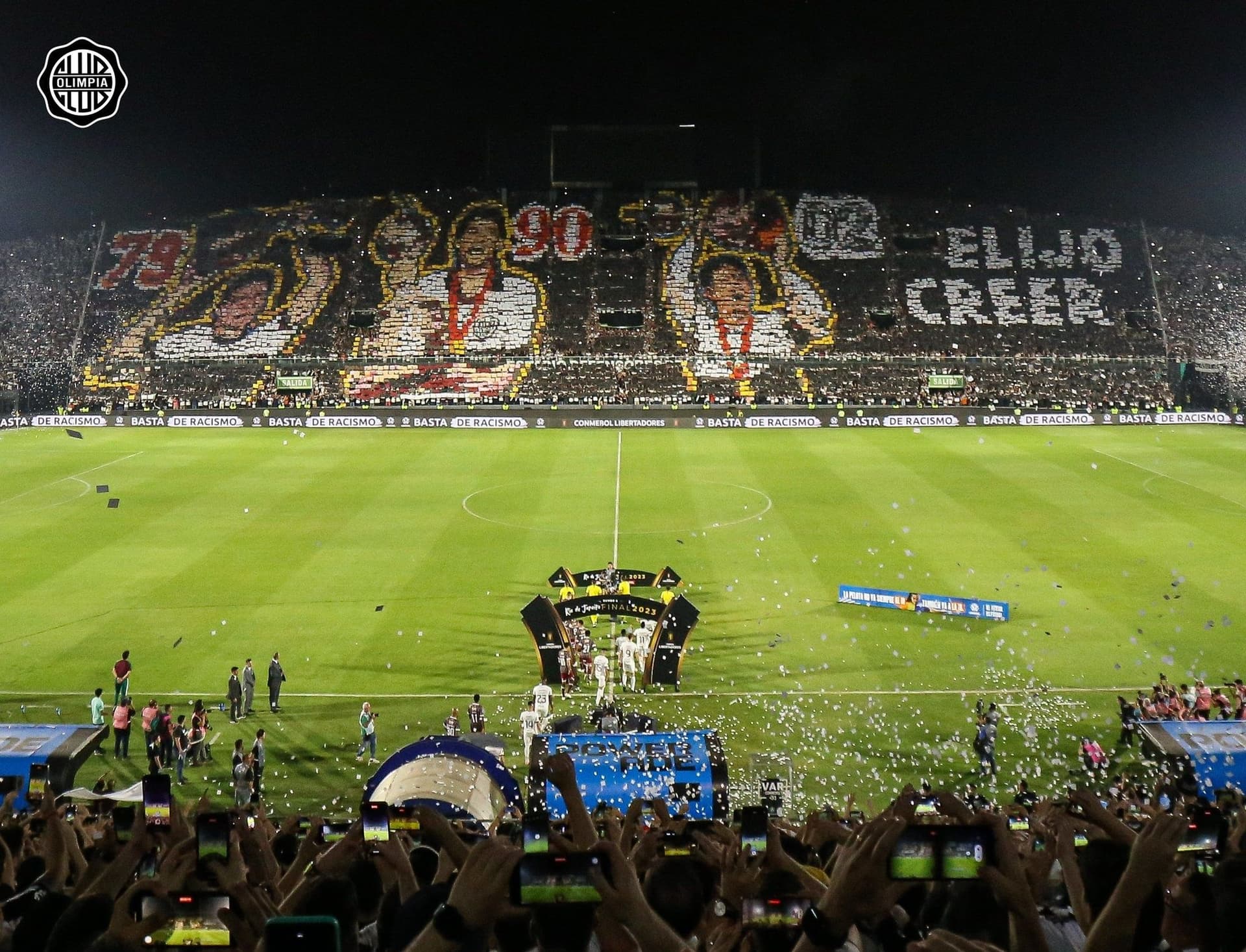 El asistente técnico de Francisco Chiqui Arce apareció en el mosaico del recibimiento.