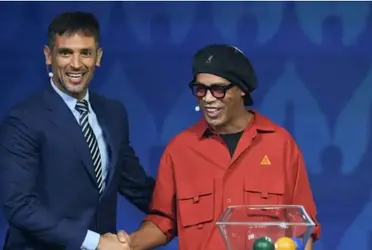 El atacante albirrojo fue parte de la ceremonia de sorteo de la Copa América.