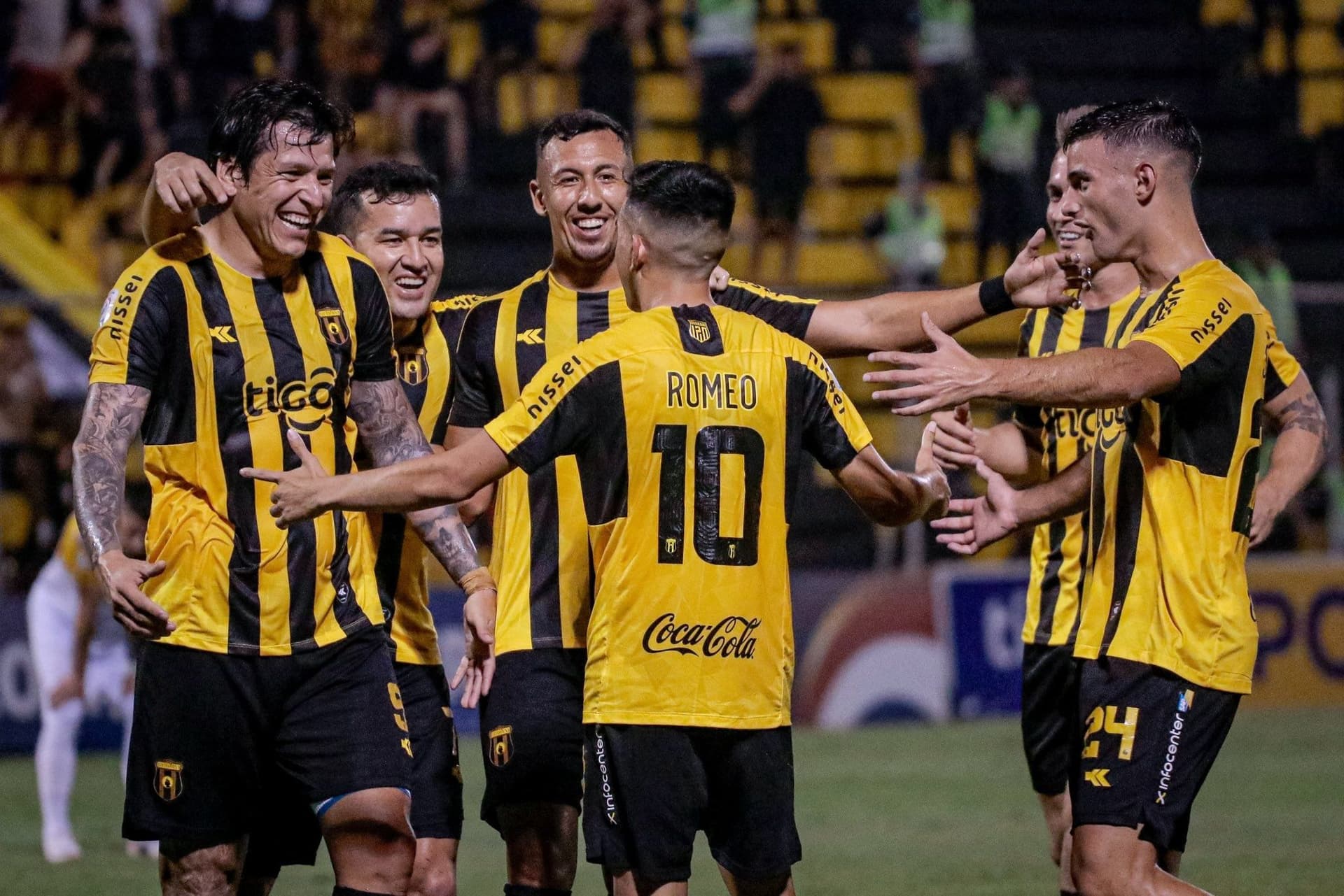 El atacante aurinegro sueña con una transferencia después de un par de pasos trazados.