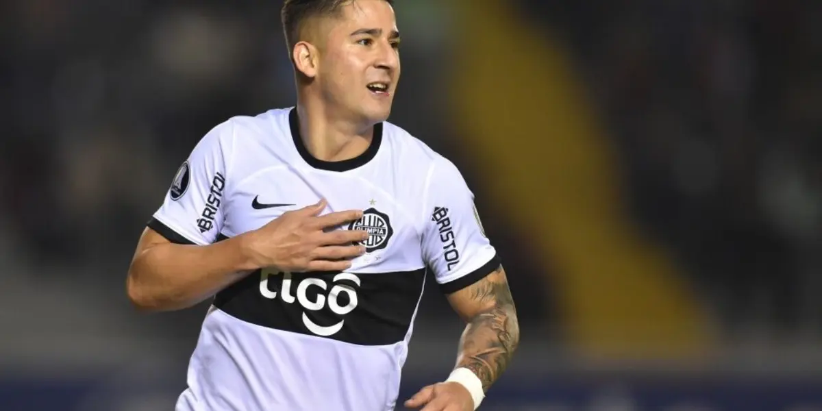 El atacante de Olimpia está pasando un mal momento sin poder anotar.