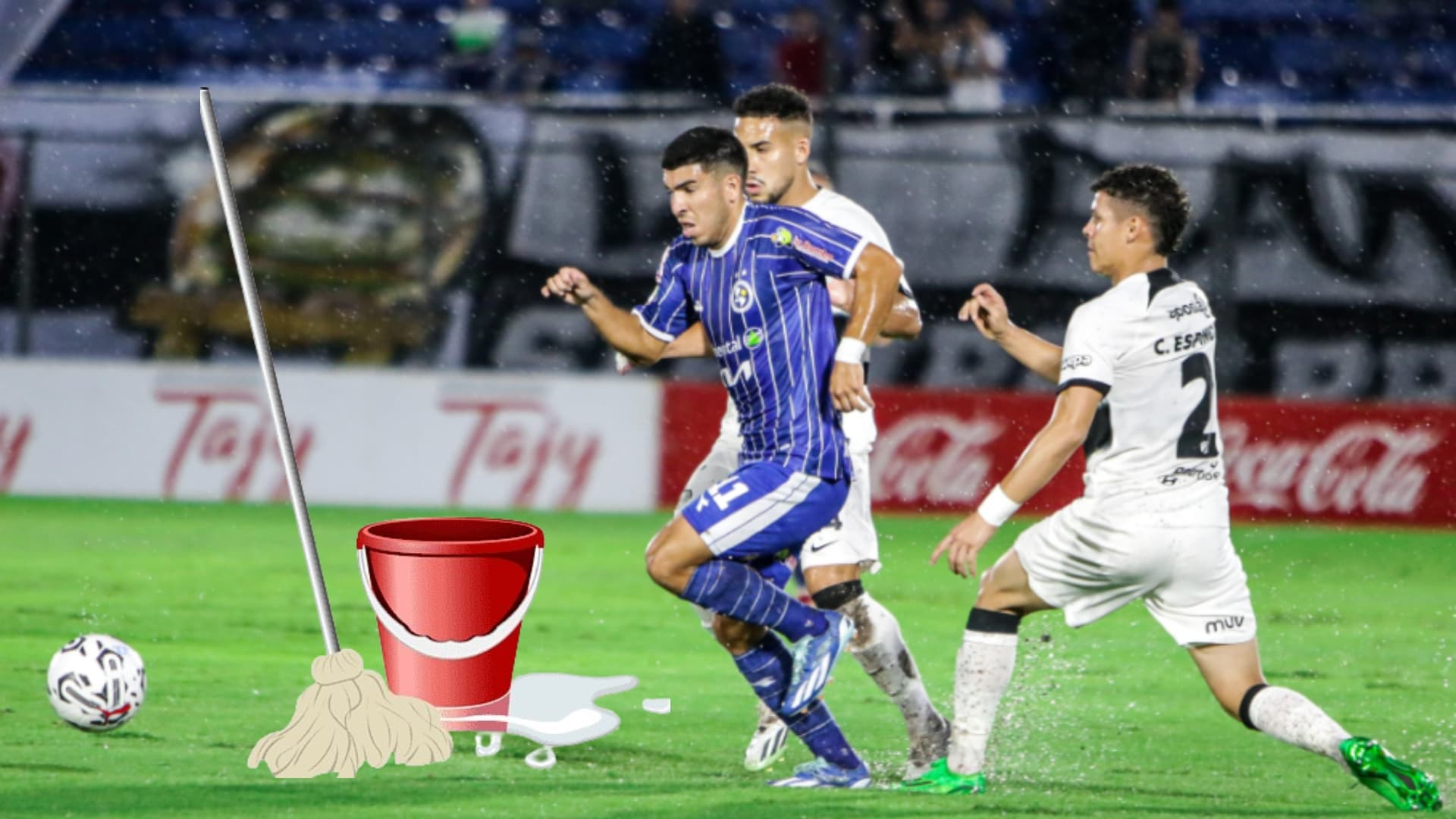 El campo de juego del Defensores no estuvo en buenas condiciones