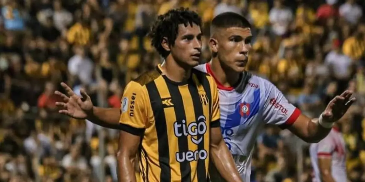 El delantero aborigen que dejó a su equipo con 10 por una agresión