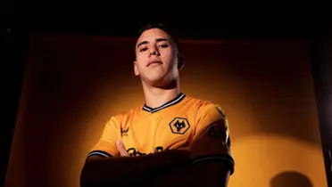 El delantero de los Lobos aguarda ser llamado en la primera división