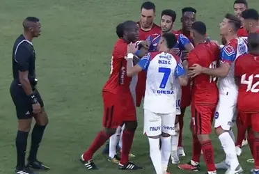 El delantero Diego Churín no anotó pero estuvo en una escaramuza