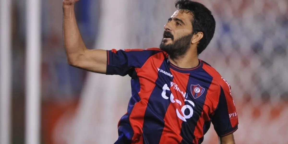 El delantero español Daniel González Güiza tuvo su paso exitoso por el club de Barrio Obrero.