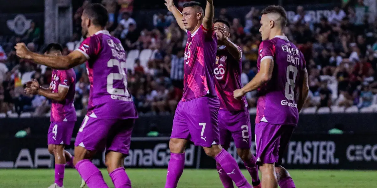 El delantero liberteño no se cansa de festejar a pesar de sus 41 años de edad.