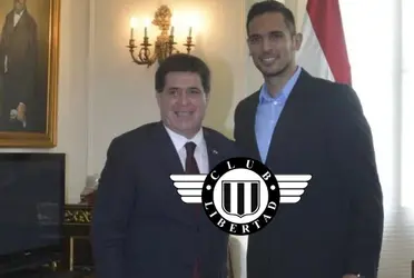 El delantero no solamente es futbolista, ahora también hace de intermediario.