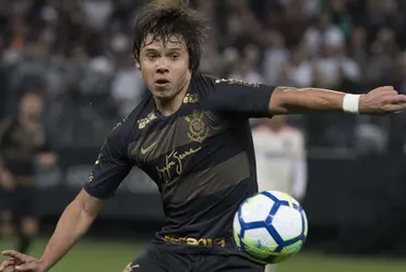 El delantero paraguayo Ángel Romero tenía muchas chances de dejar el Corinthians.