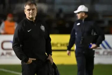 El director técnico uruguayo sigue causando revuelos en el campamento franjeado.