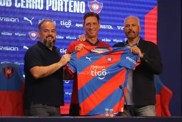 El entrenador argentino se refirió de su paso en Cerro Porteño con un mensaje oculto.