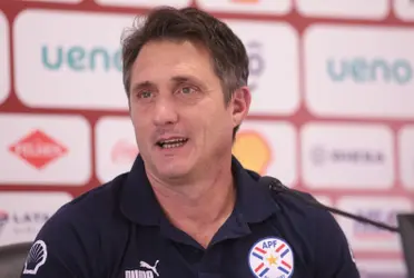 El entrenador de la Albirroja culpó al arbitraje por la derrota ante Venezuela.