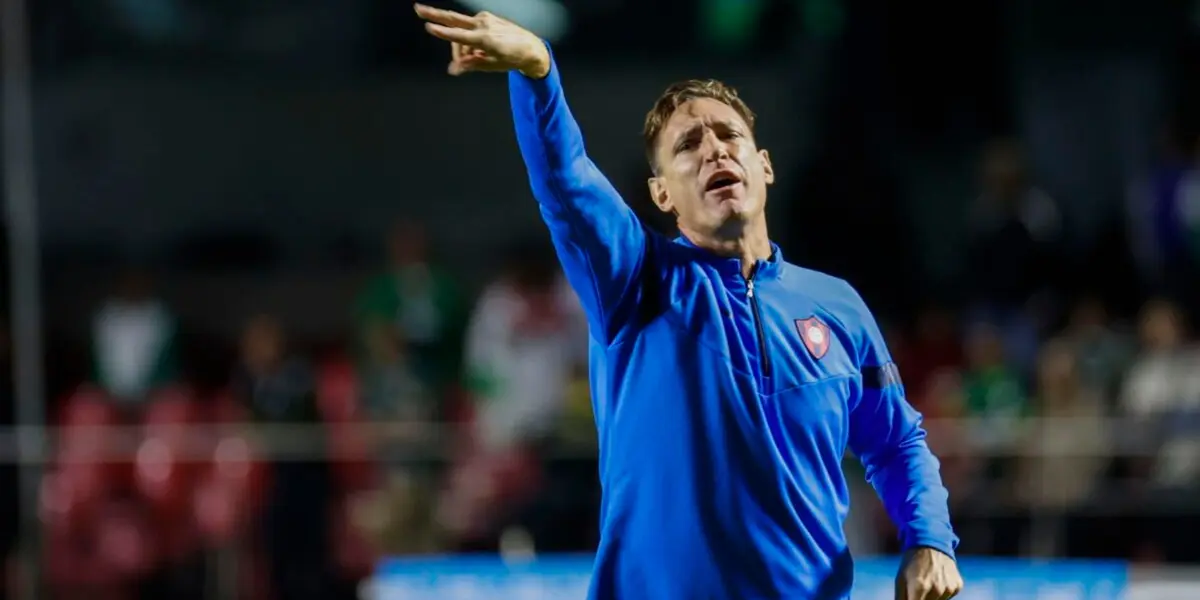 El ex adiestrador azulgrana continuará trabajando en Argentina.