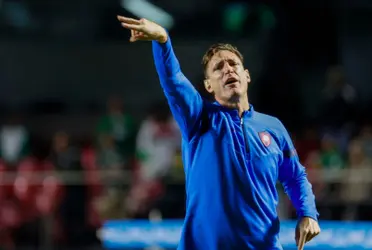 El ex adiestrador azulgrana continuará trabajando en Argentina.