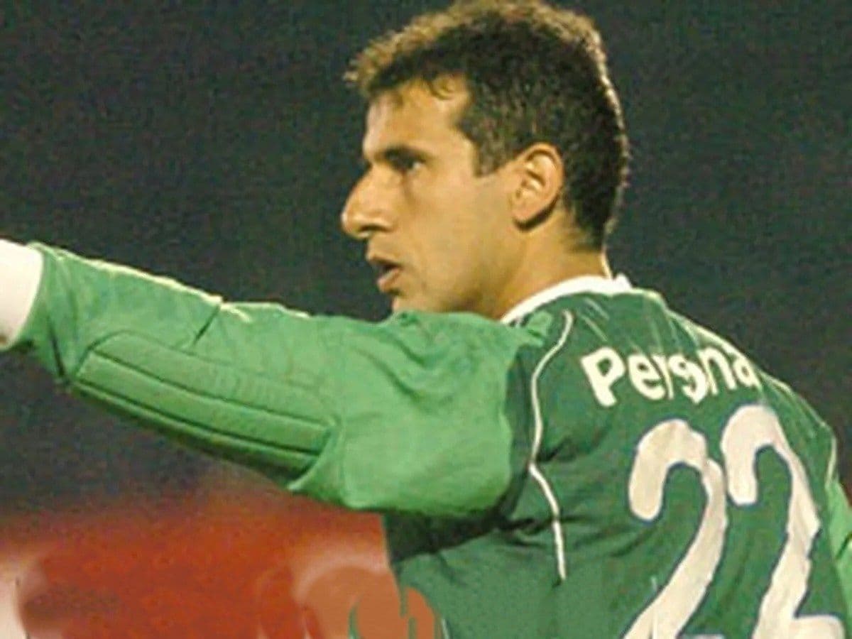 El ex arquero que pasó por los dos clubes se refirió al momento de ambos.
