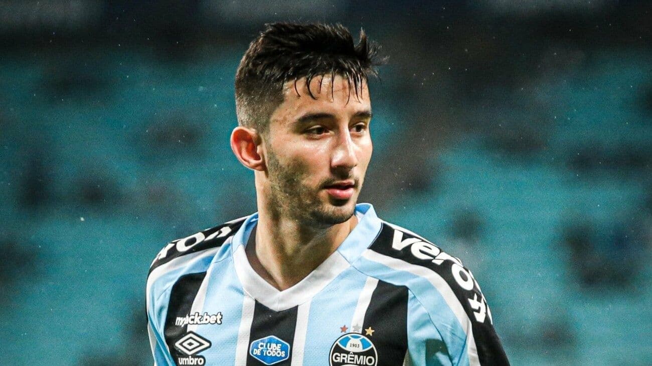 El ex Cerro Porteño es uno de los mejores pagados en Gremio de Porto Alegre, siendo figura y capitán.