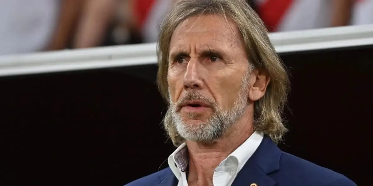 El ex seleccionador peruano pidió un altísimo monto para dirigir Paraguay.