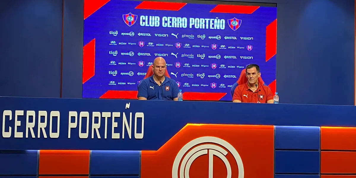 El gerente deportivo estuvo observando partidos de la liga argentina en directo.