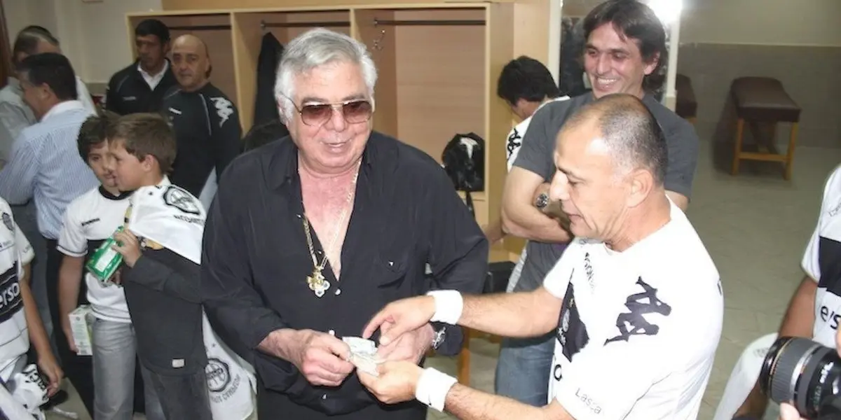 El habilidoso mediocampista fue parte de una camada histórica y ganadora del franjeado.