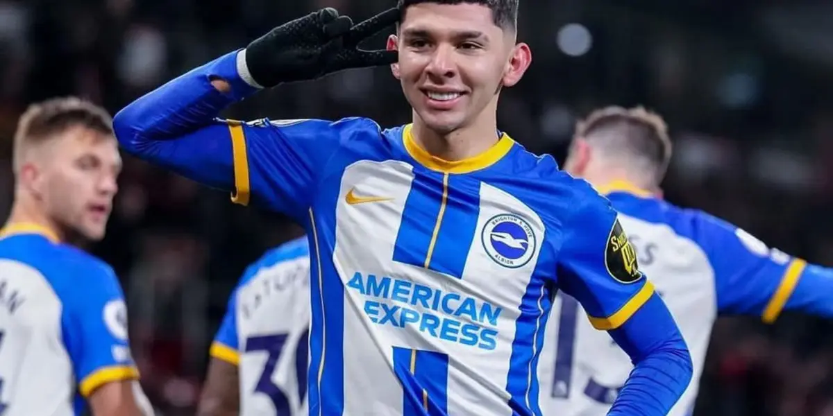 El joven jugador nacional marcó uno de los mejores tantos de la temporada, por lo que recibió un premio.