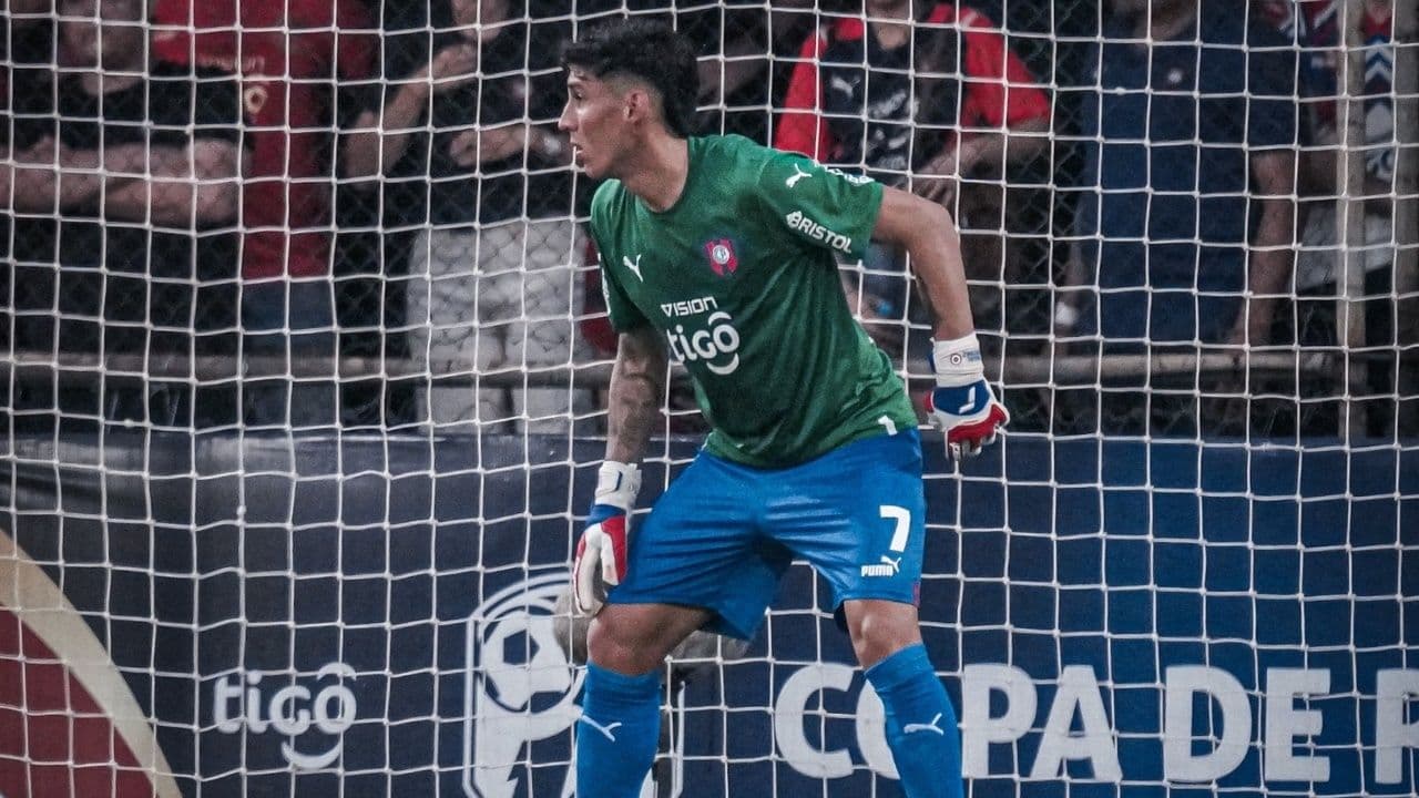 El jugador de Cerro Porteño fue uno de los más criticados por la afición azulgrana.