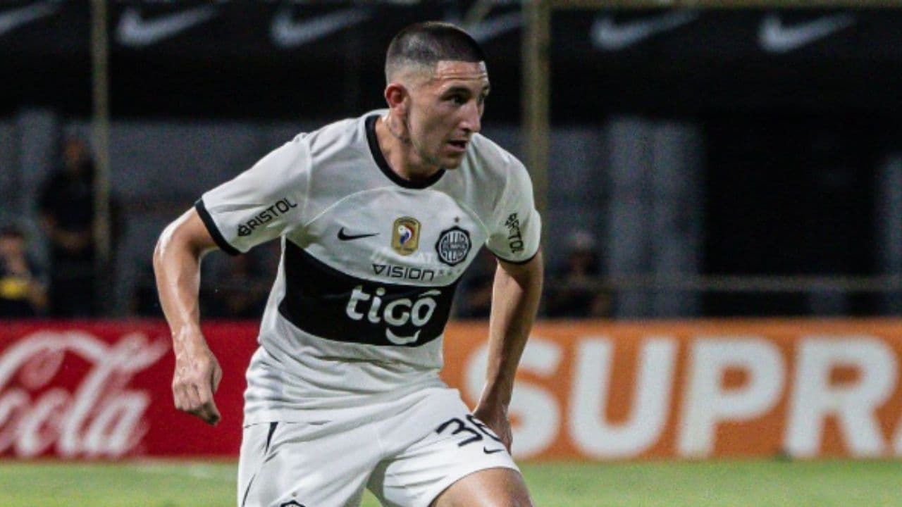 El lateral izquierdo argentino se convertirá en futbolista definitivo del decano.