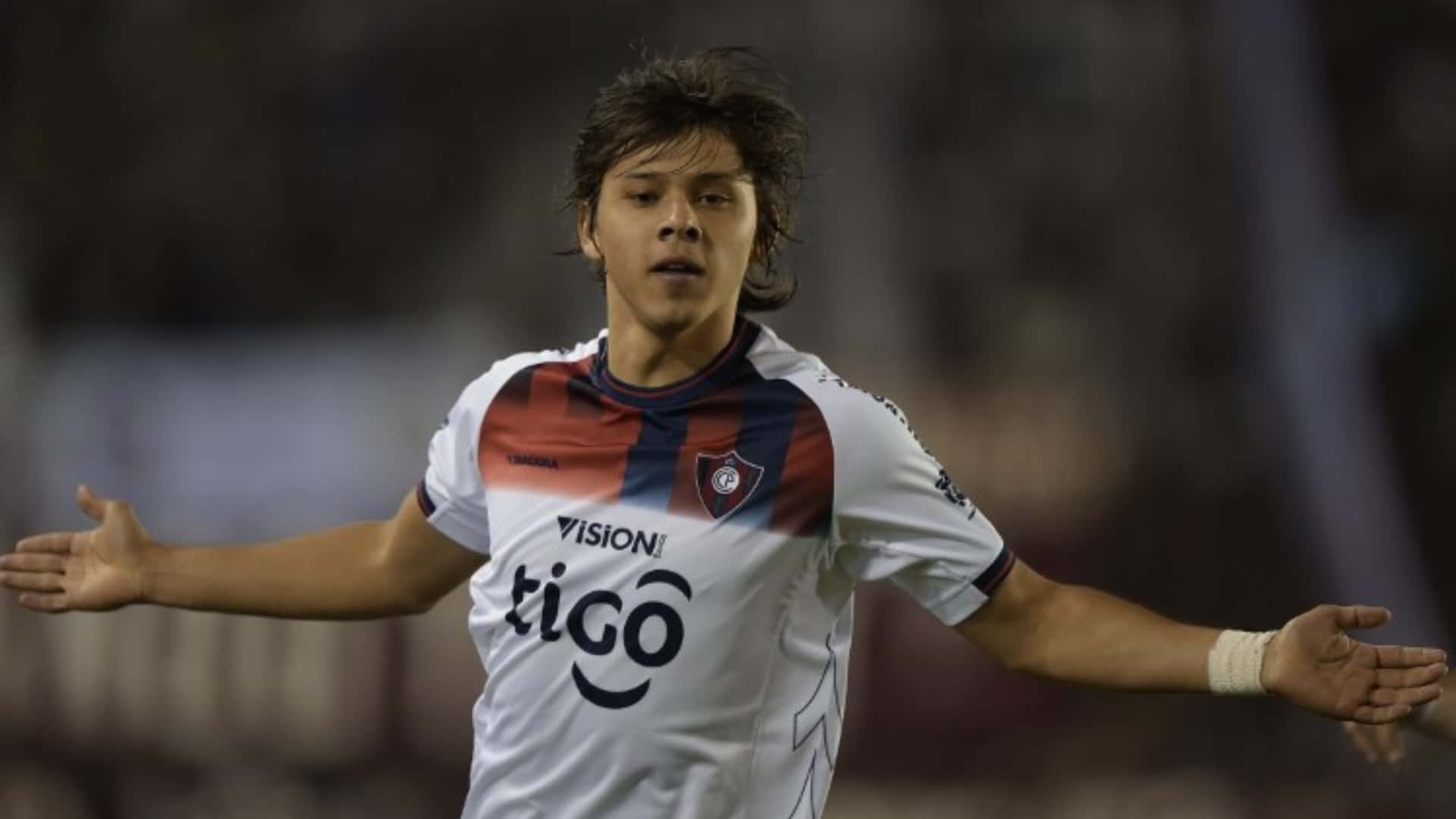 El mediocampista zurdo contó su versión de la historia con el Ciclón