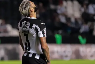 El zaguero central quedará libre en diciembre y podrá negociar como jugador libre.