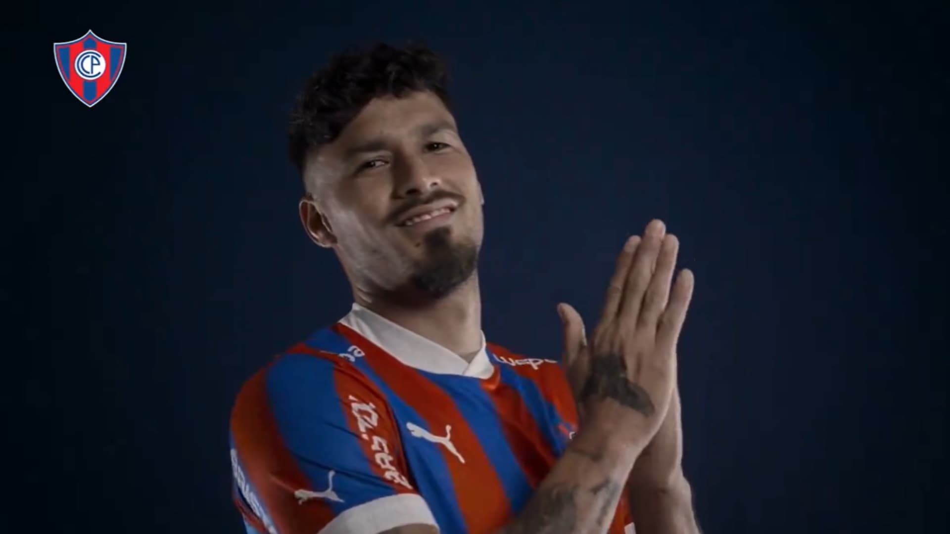 El zaguero central se incorporó como jugador de Cerro Porteño