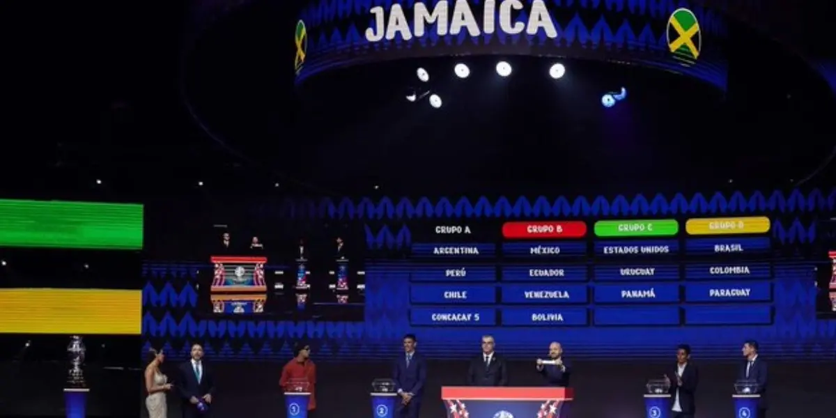 En un momento de confusión, se modificaron los grupos a cada instante.