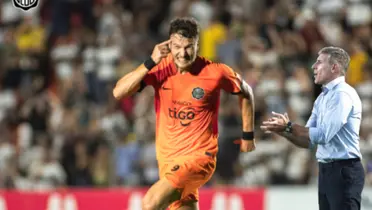 Facundo Bruera festejando su gol