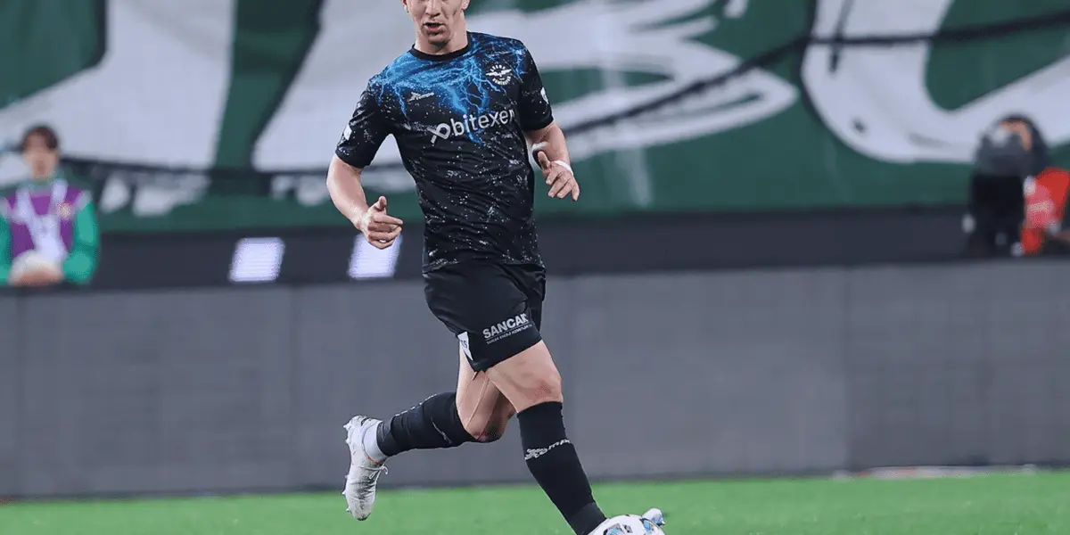 Facundo Sava cuenta con un futbolista más dentro de la plantilla principal.