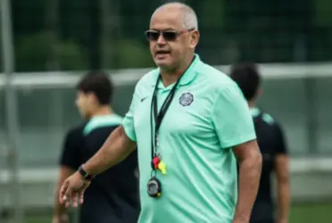 Francisco Arce tempranamente ya anunció la lista de convocados para el clásico.